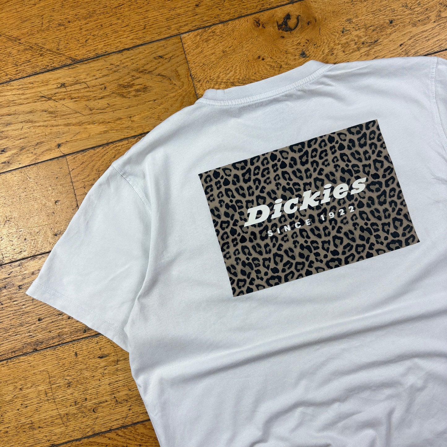Vintage Dickies White Leopard Graphic T-Shirt - M