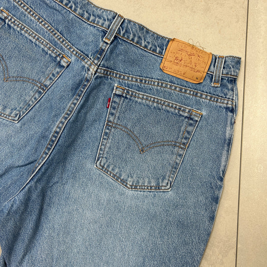Vintage Levis 550 Baggy Blue Denim Shorts - 36
