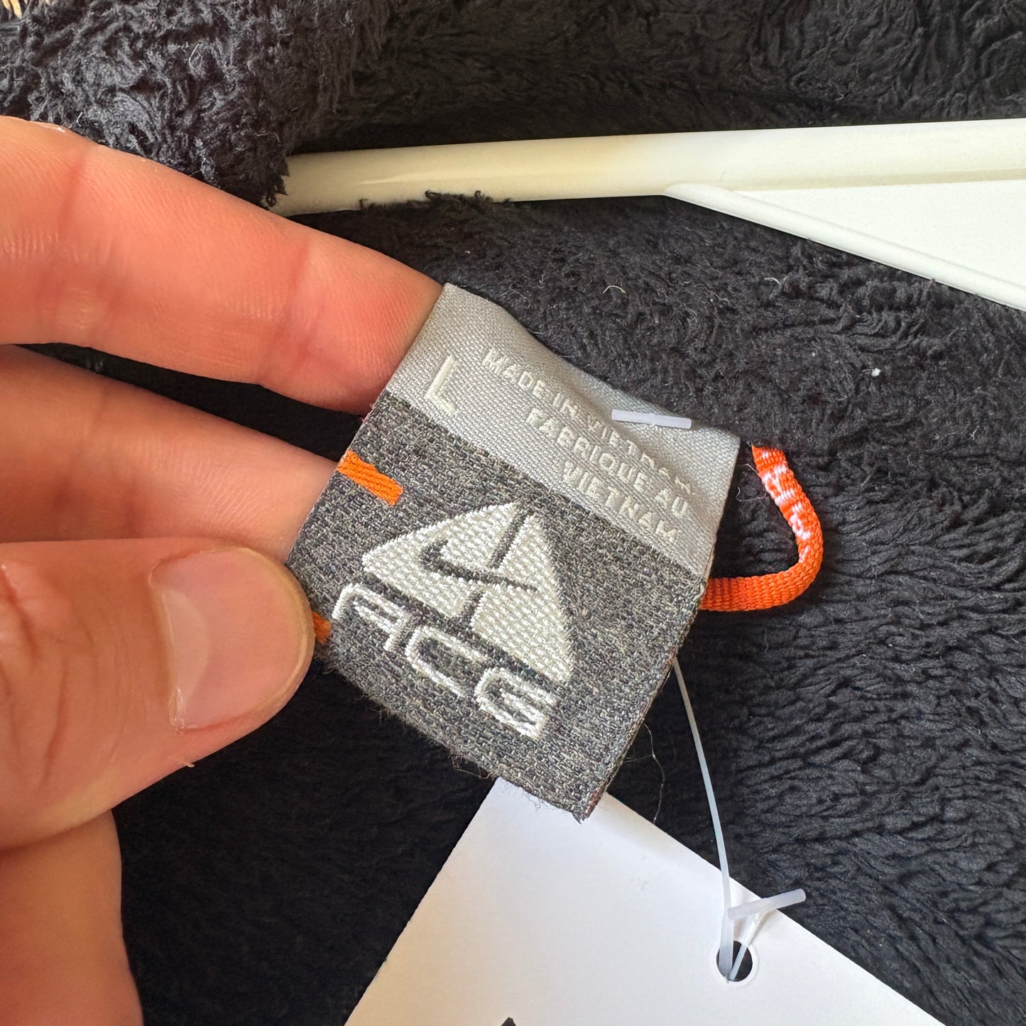 Vintage Nike ACG Black Womens Embroidered Fleece Zip Jumper - S