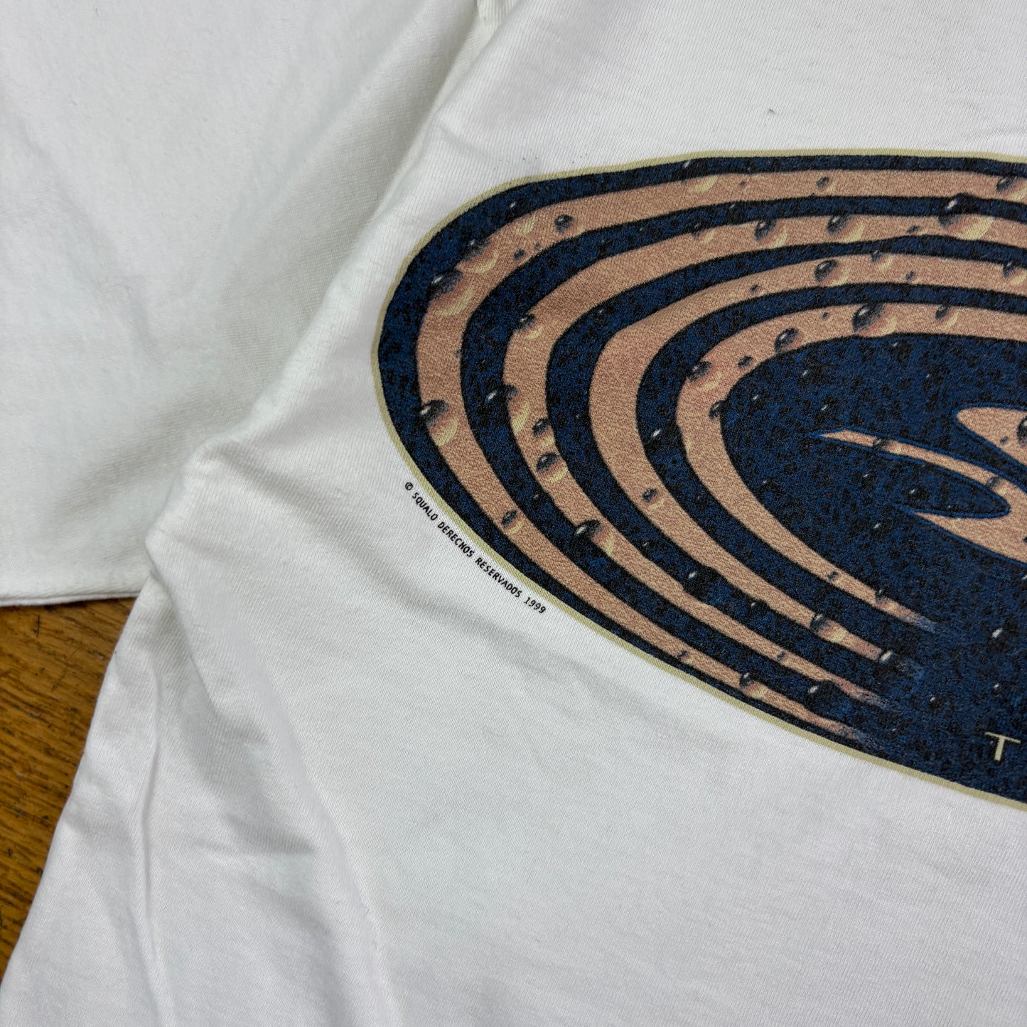 Vintage 1999 Squalo Surfwear White Single Stitch Graphic T-Shirt - XS