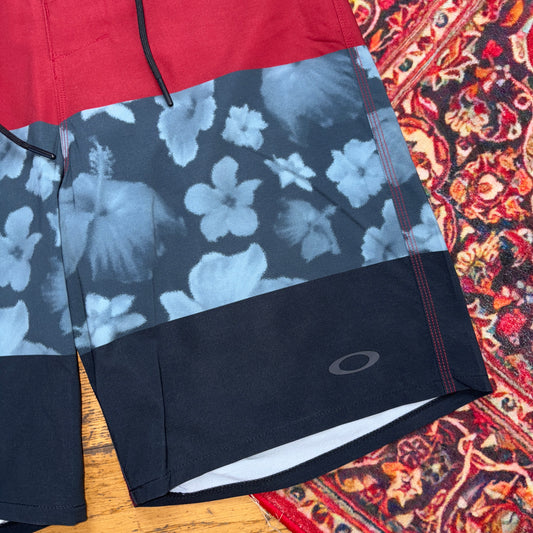 Vintage Oakley Red Board Swimming Trunks Surfwear Shorts Jorts - 32