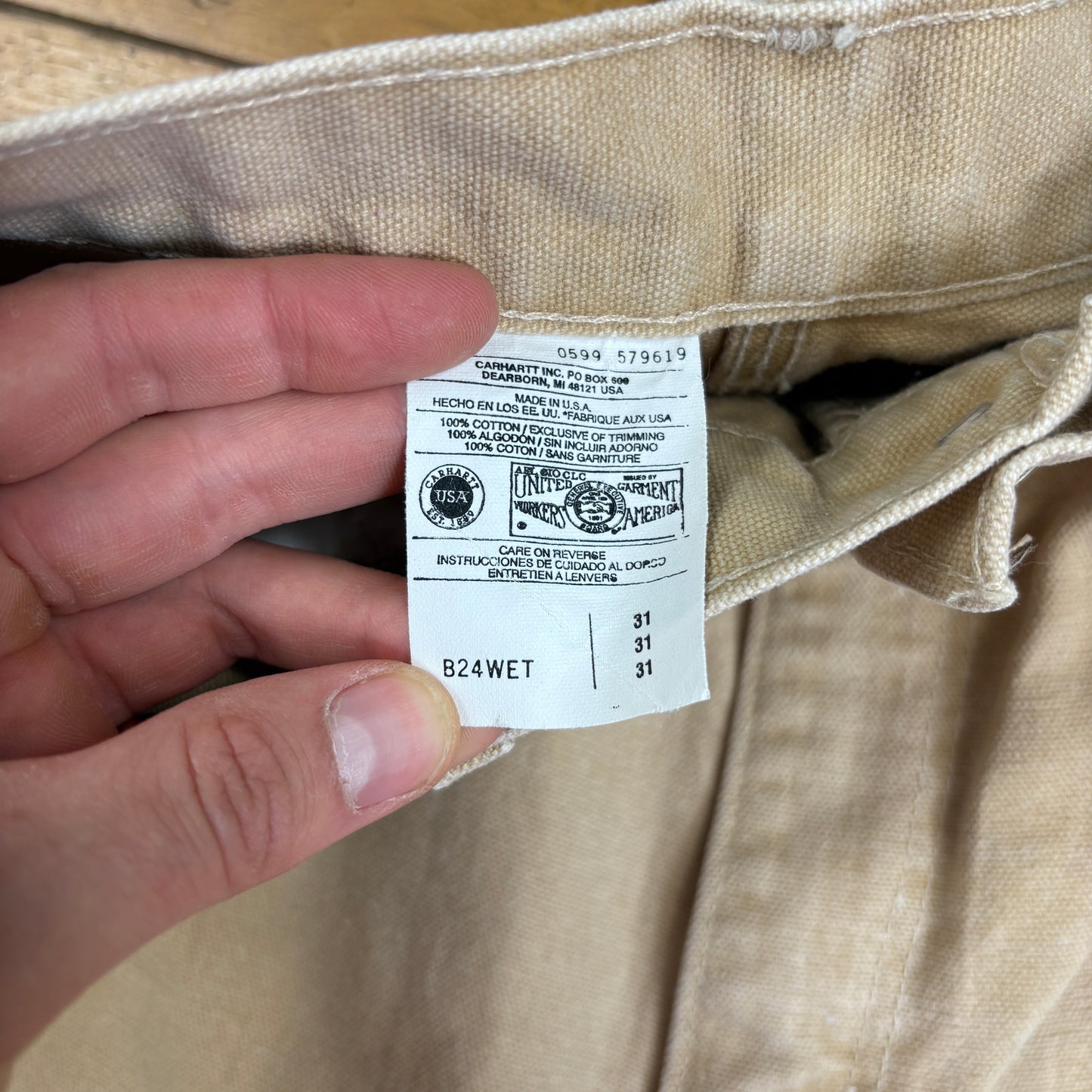 Vintage Carhartt Cream Workwear Baggy Carpenter Shorts - 31