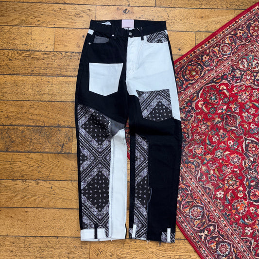 Vintage Black Bandana Embroidered Y2K Hip Hop Baggy Jeans - 30S