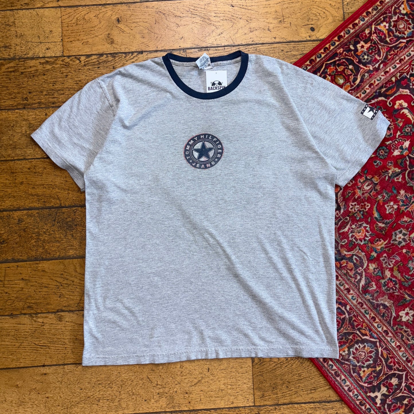 Vintage Tommy Hilfier Grey Graphic T-Shirt - XL