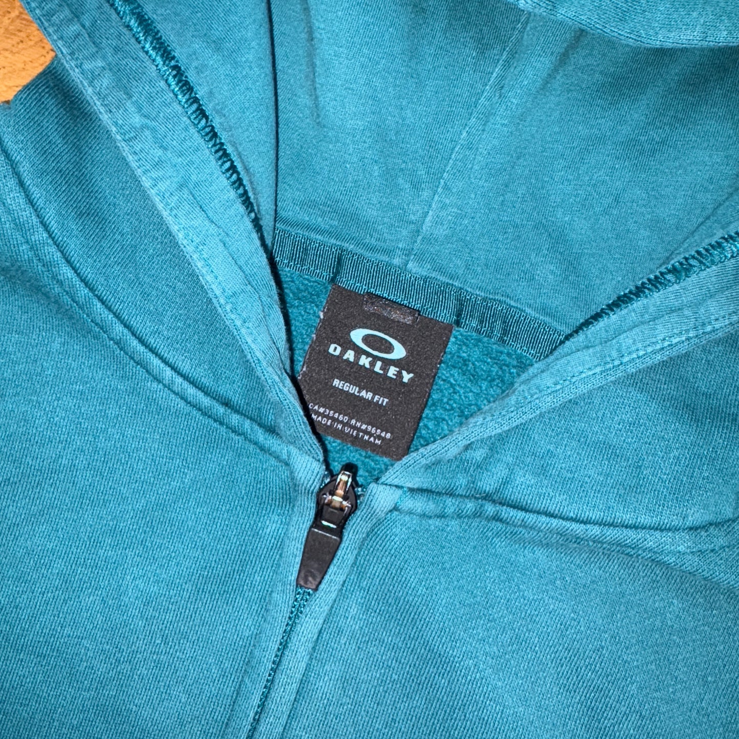 Vintage Oakley Surfwear Green Blue Zip Hoodie Sweatshirt - M