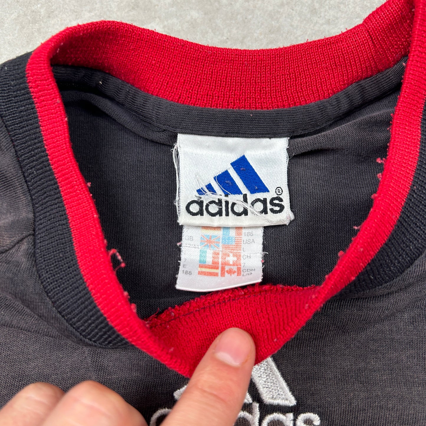 Vintage Adidas 90s Embroidered Red T-Shirt - L