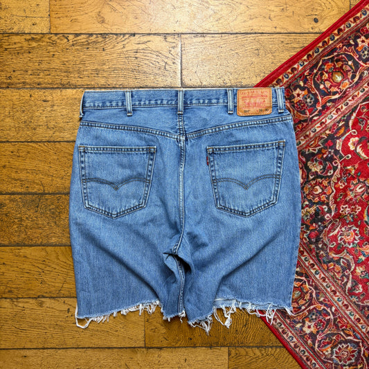 Vintage Levis 550 Baggy Blue Denim Shorts - 38