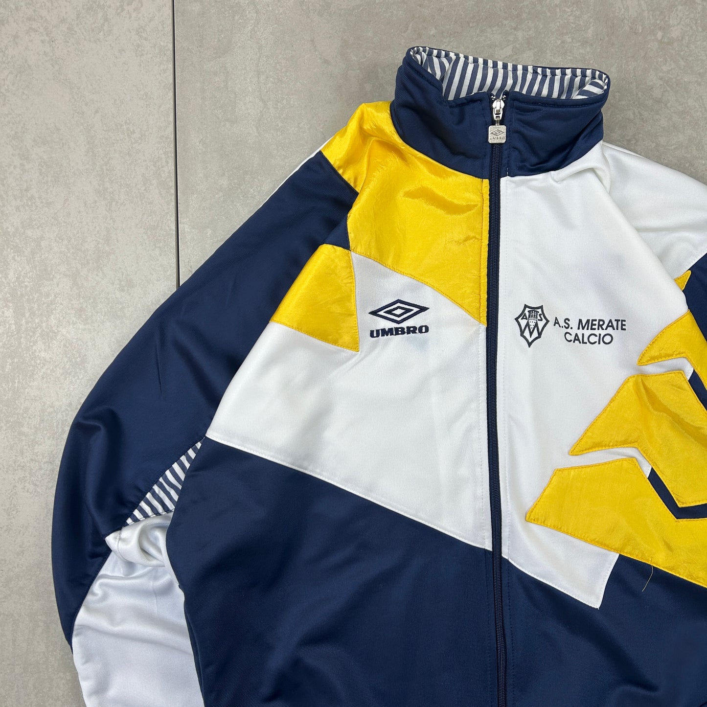 Vintage Umbro NavyTracksuit Track Shell Windbreaker Jacket - L