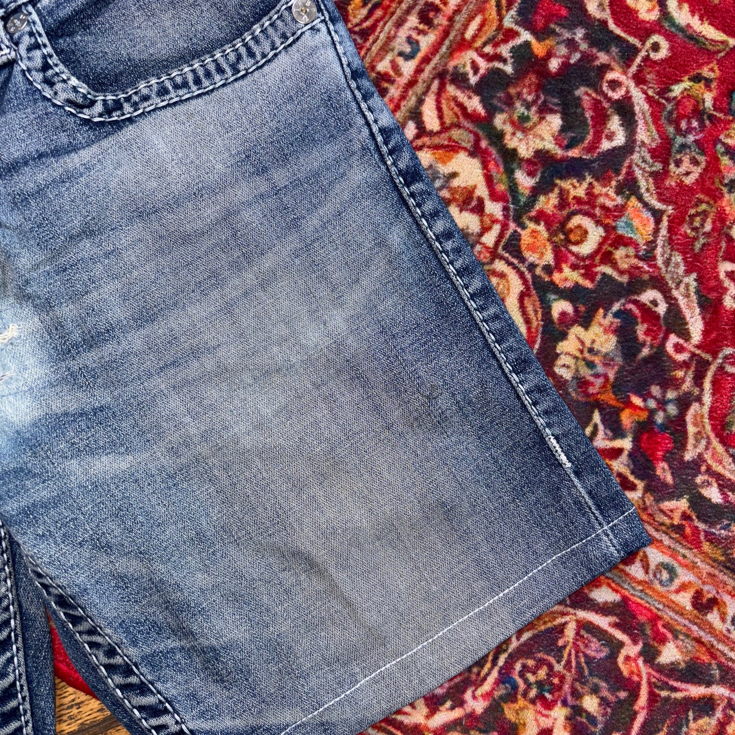 Vintage True Religion Blue Embroidered Y2K Shorts Jorts - 30