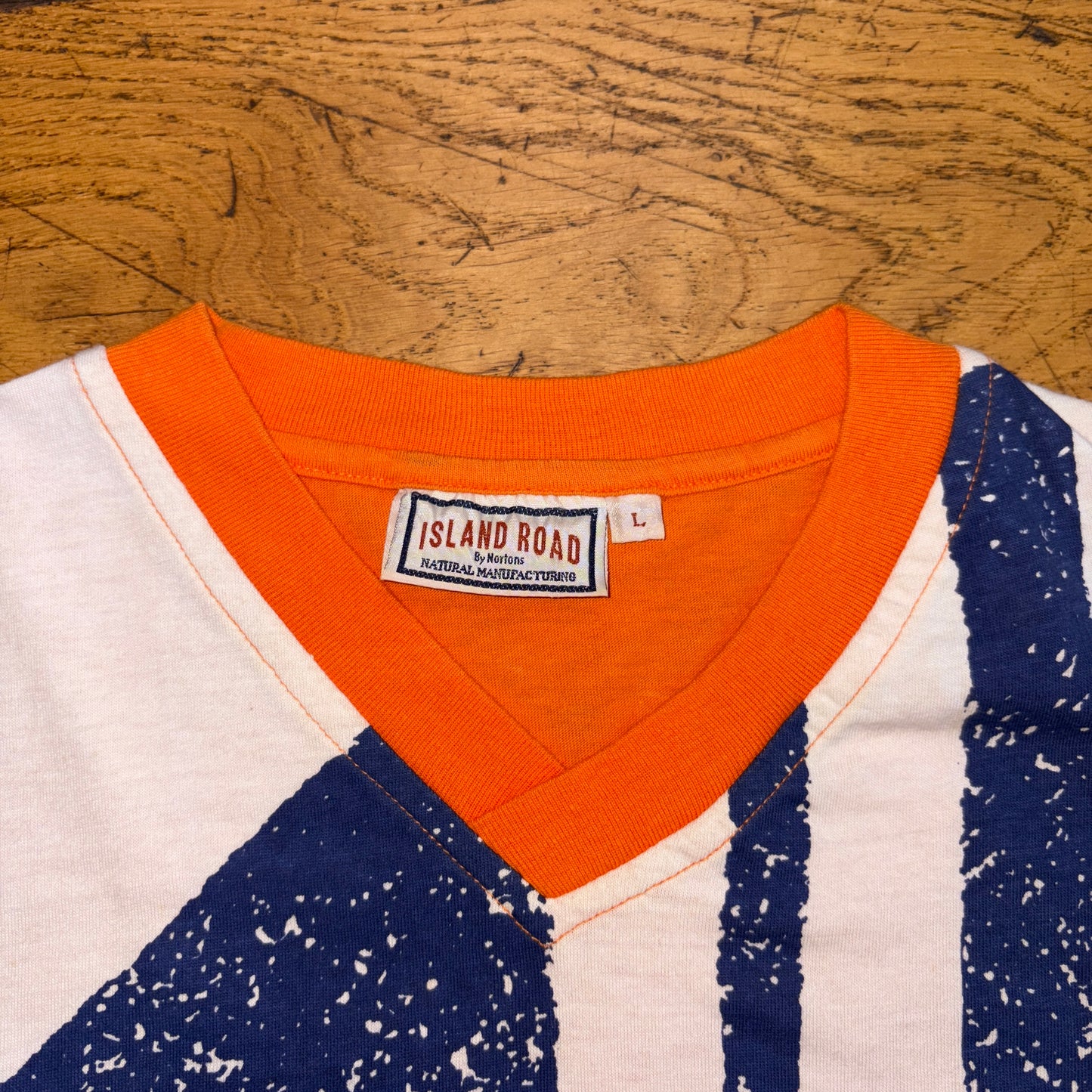Vintage All Over Print Orange Blue White Graphic T-Shirt - L