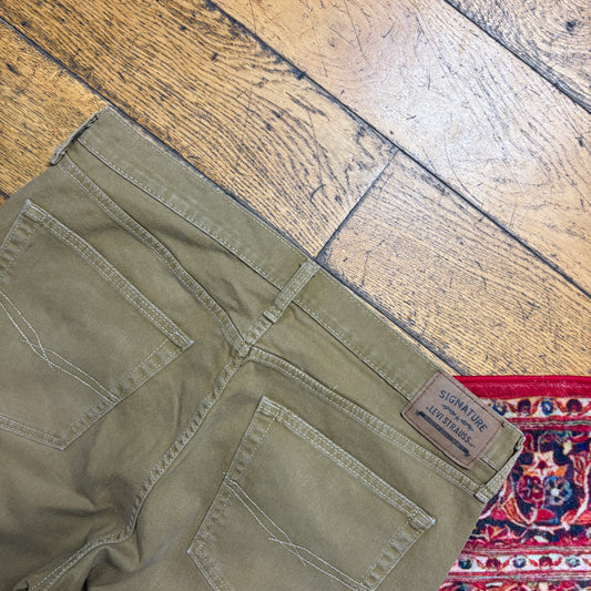 Vintage Levis Baggy Brown Shorts - 36