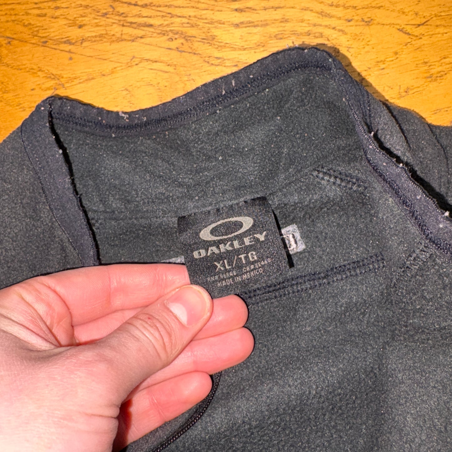 Vintage Oakley Black Fleece Embroidered Sweatshirt - L