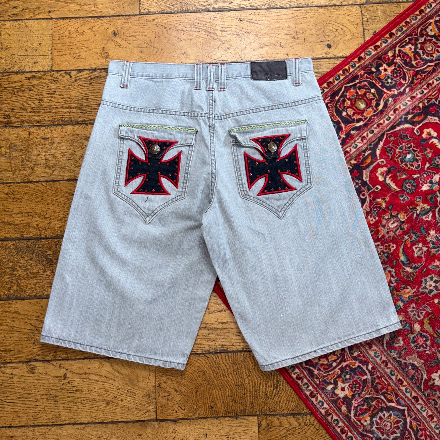 Vintage Grey Cross Embroidered Y2K Hip Hop Baggy Jeans Shorts Jorts - 36