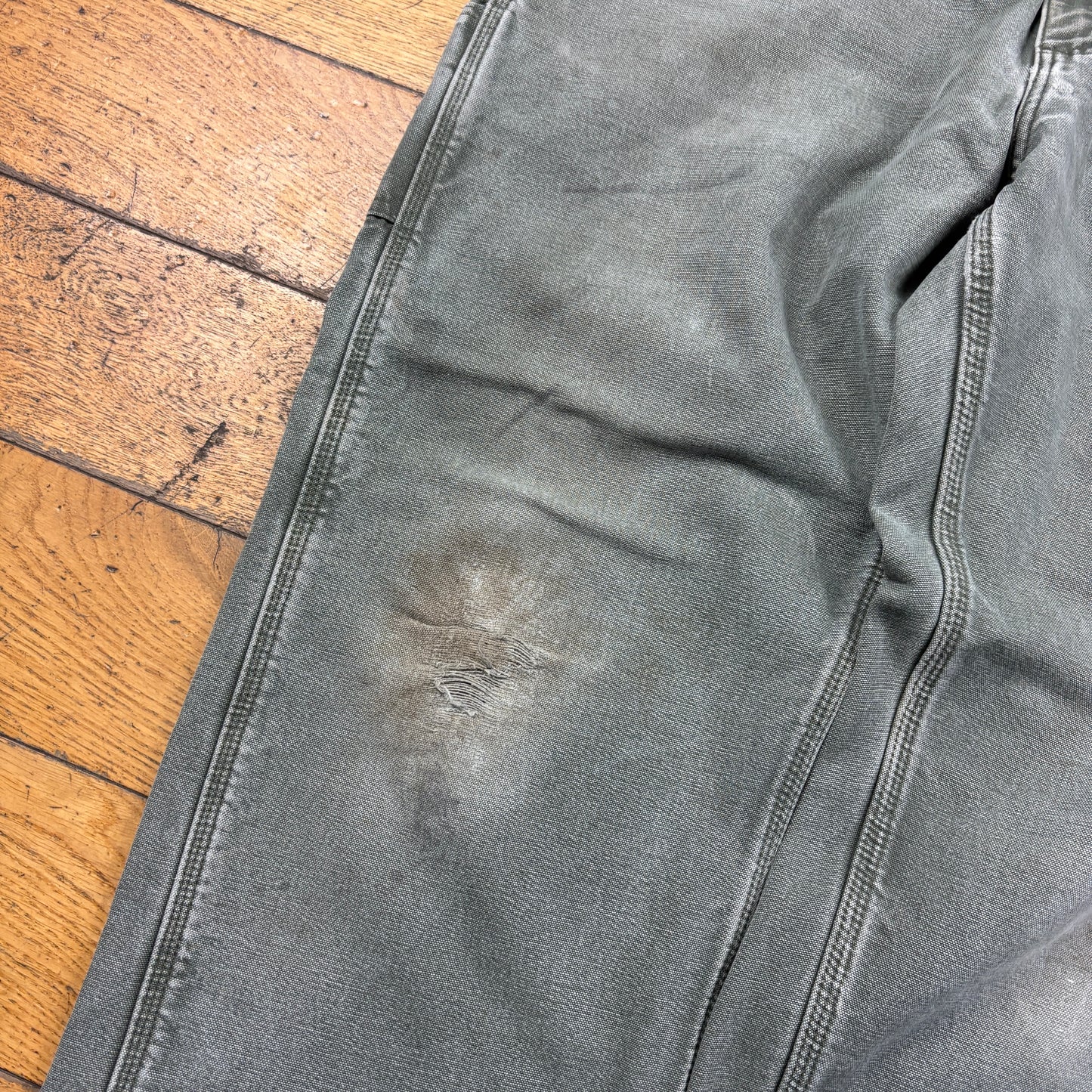 Vintage Carhartt Green Workwear Carpenter Baggy Trousers - 36