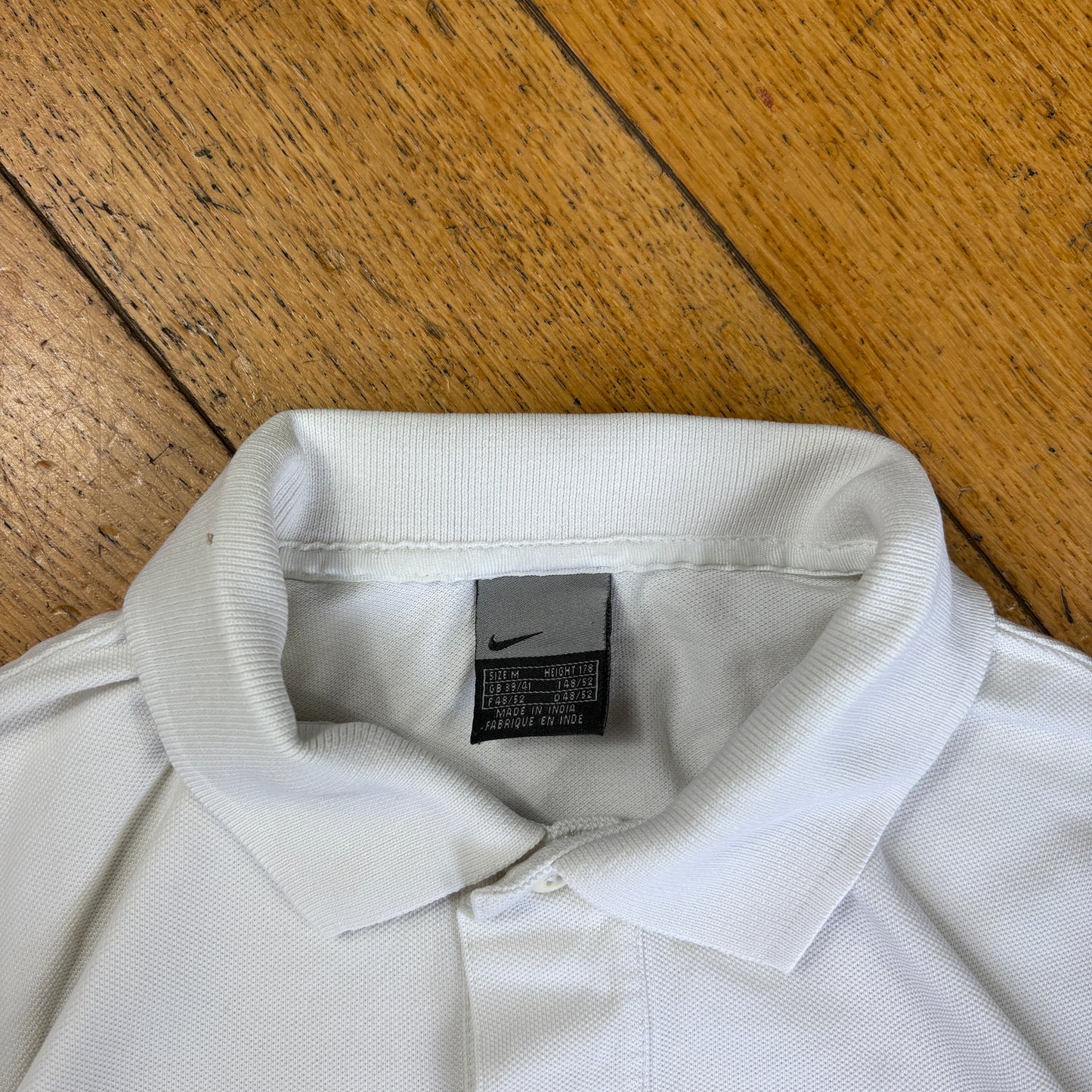 Vintage Nike White Swoosh Embroidered Polo Shirt - M