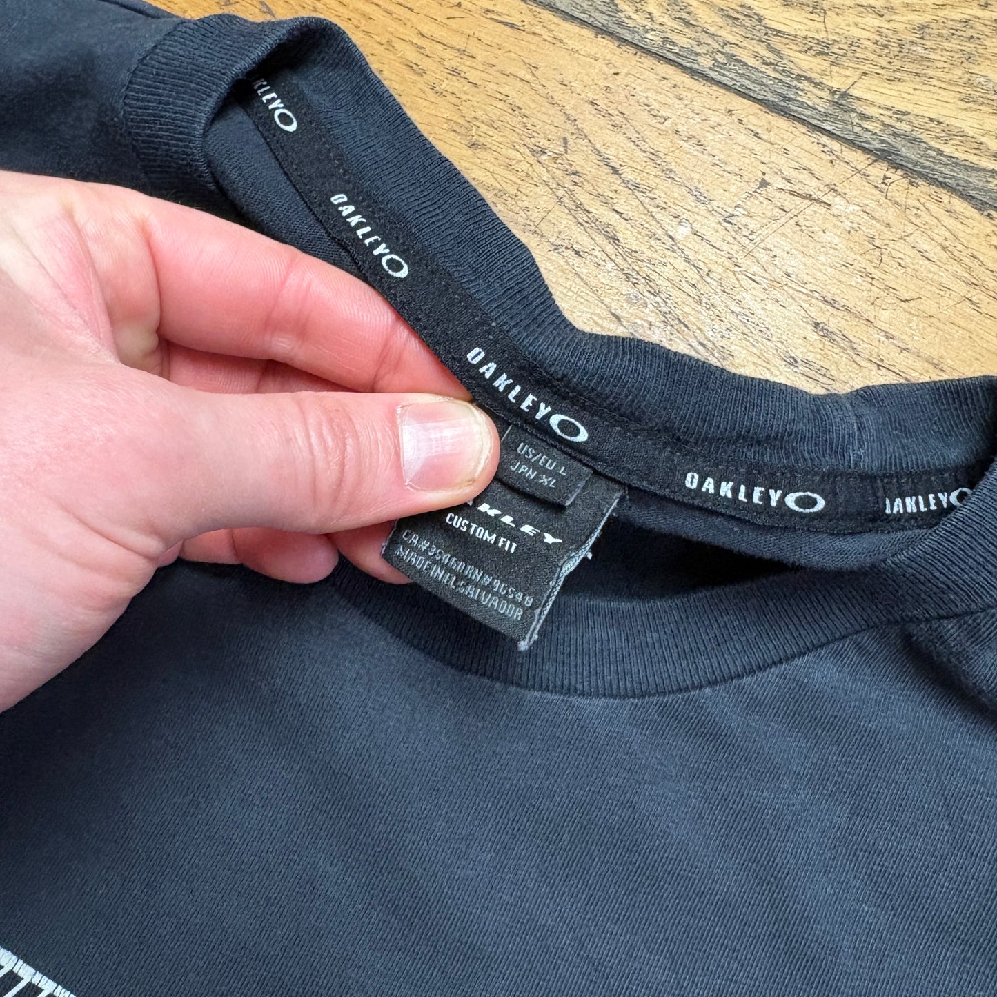 Vintage Oakley Black Graphic T-Shirt - S