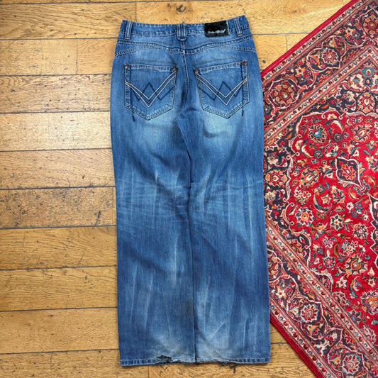 Vintage Big Train Japanese Embroidered Hip Hop Straight Jeans - 32