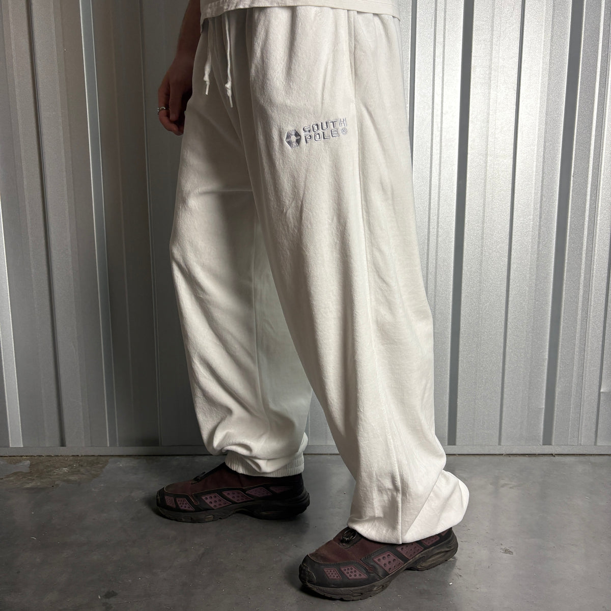 Vintage Southpole White Embroidered Y2K Hip Hop Baggy Sweatpants Joggers - 36L