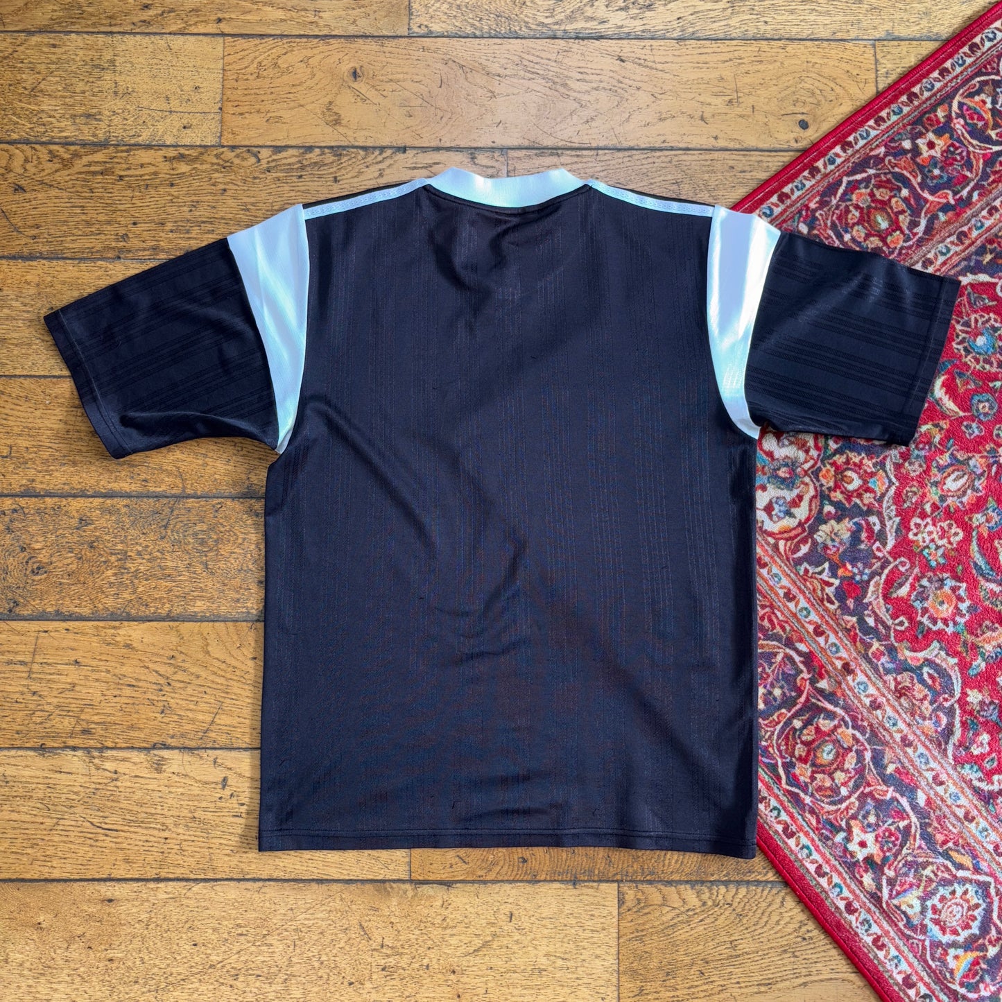 Vintage Adidas Black Sports Graphic T-Shirt - S