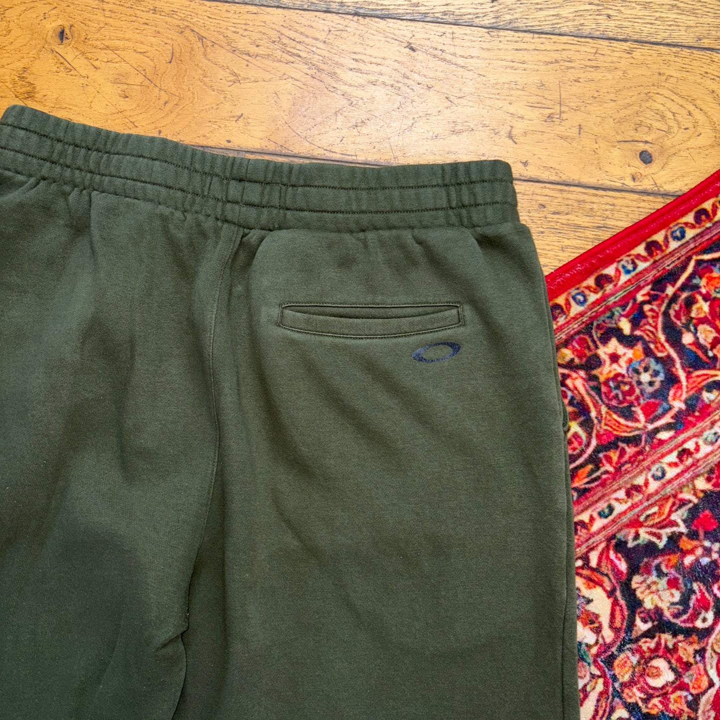 Vintage Oakley Green Sweat Joggers Baggy Shorts Jorts - 34
