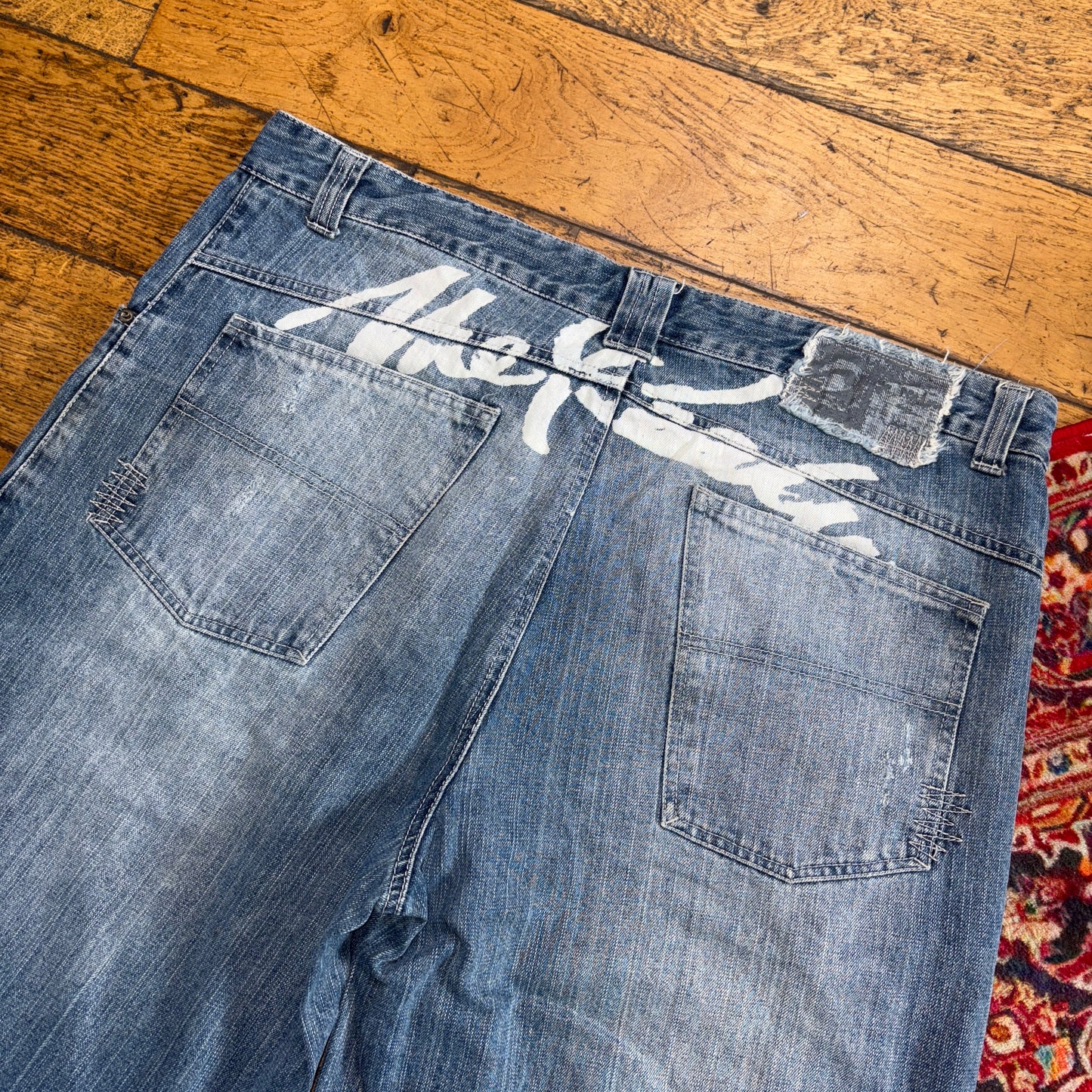 Vintage Blue Embroidered Y2K Hip Hop Baggy Jeans Shorts Jorts - 38