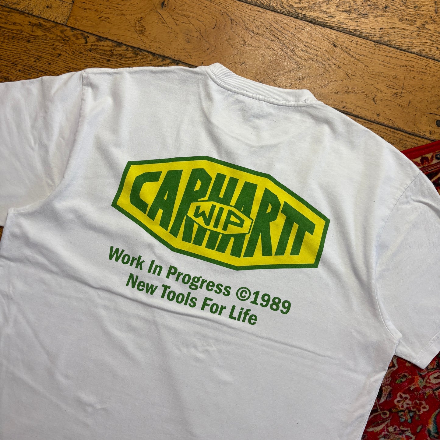 Vintage Carhartt WIP White Graphic T-Shirt - XL
