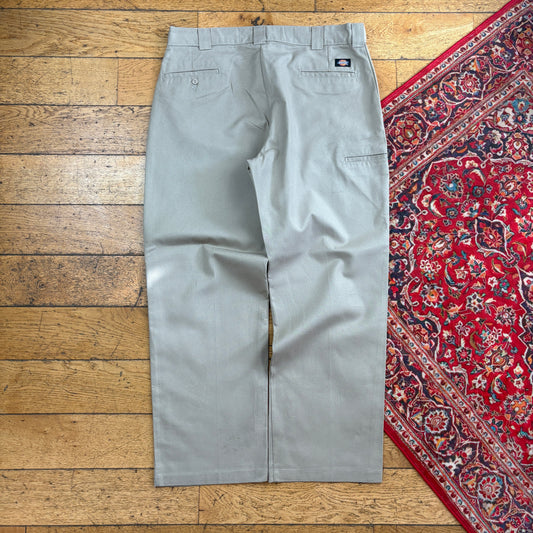 Vintage Dickies 874 Cream Baggy Skate Chino Trousers - 38