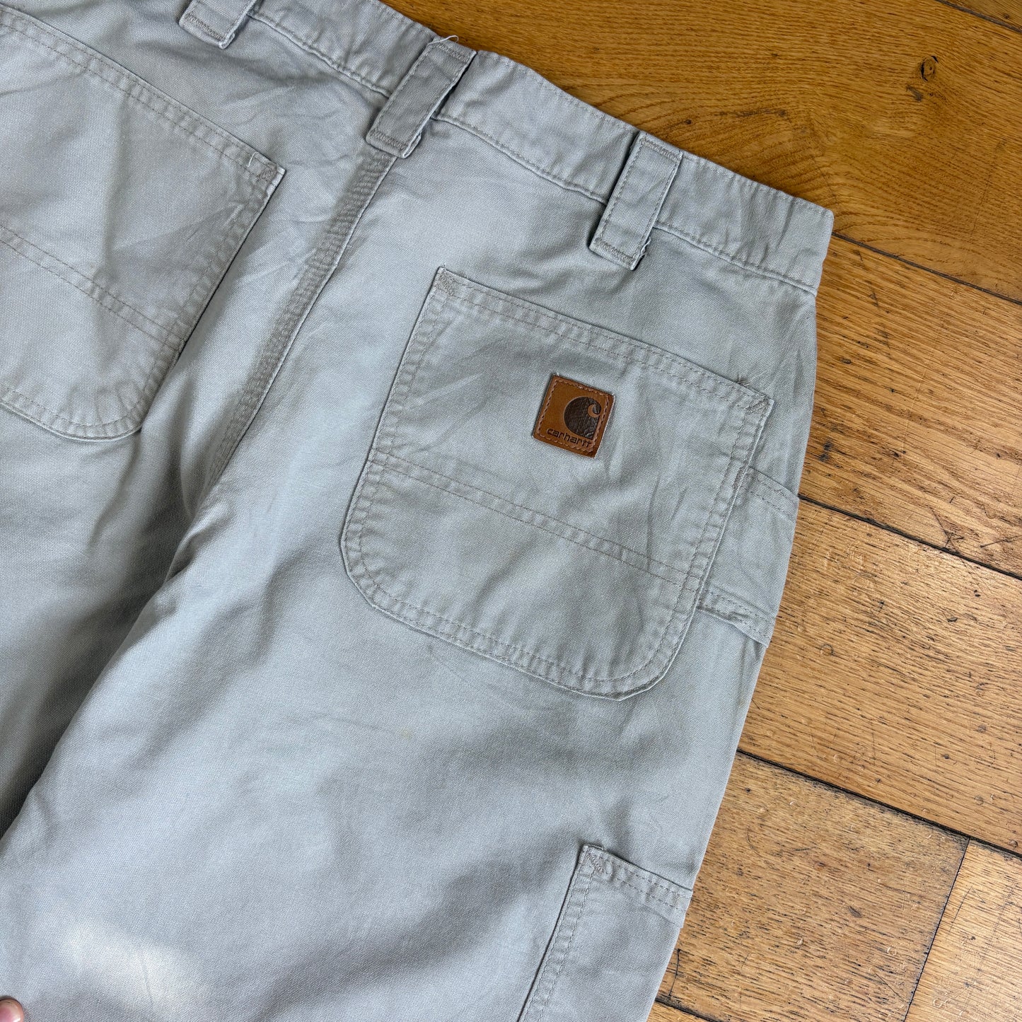 Vintage Carhartt Cream Workwear Baggy Carpenter Shorts - 32
