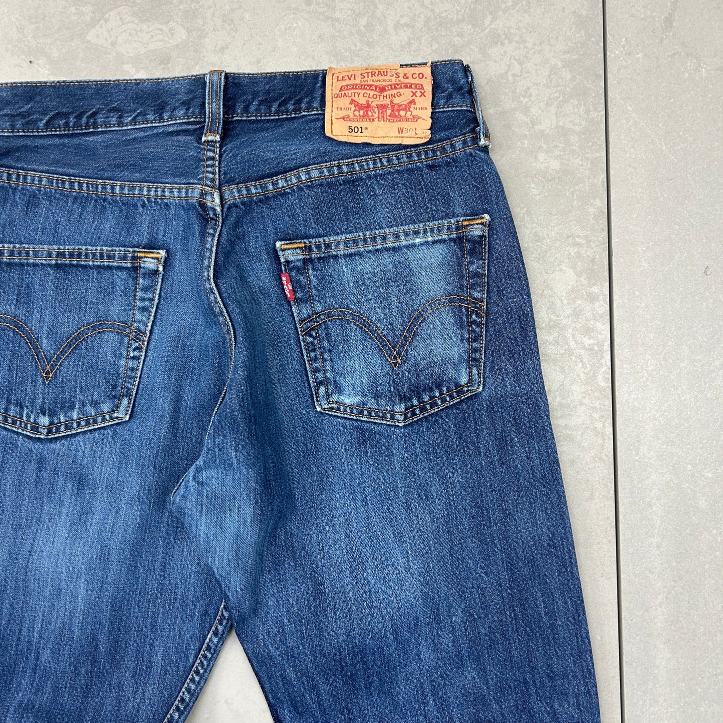 Vintage Levis 501 Straight Blue Denim Jeans - 28