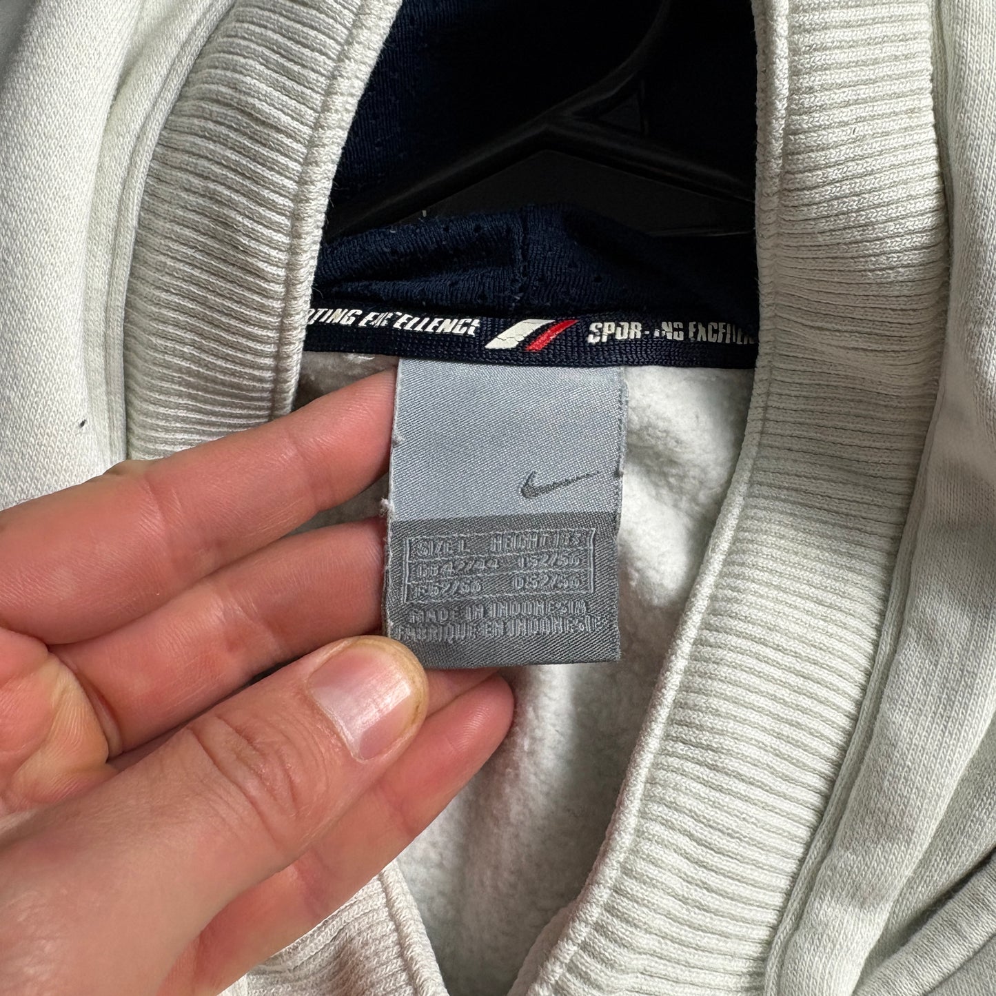 Vintage Nike Y2K 00s White Embroidered Hoodie Sweatshirt - L