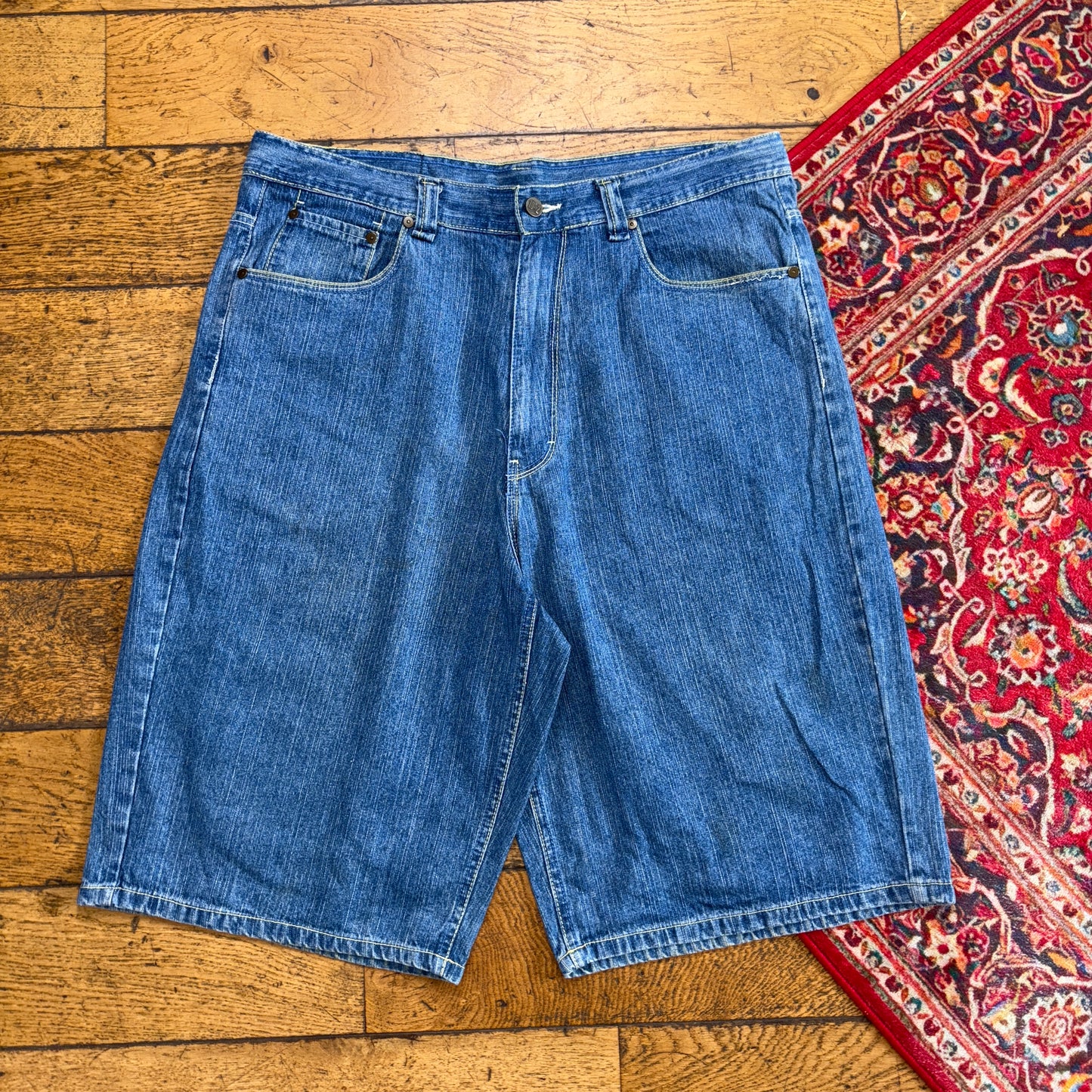 Vintage Artful Dodger Blue Embroidered Y2K Hip Hop Baggy Jeans Shorts Jorts - 38