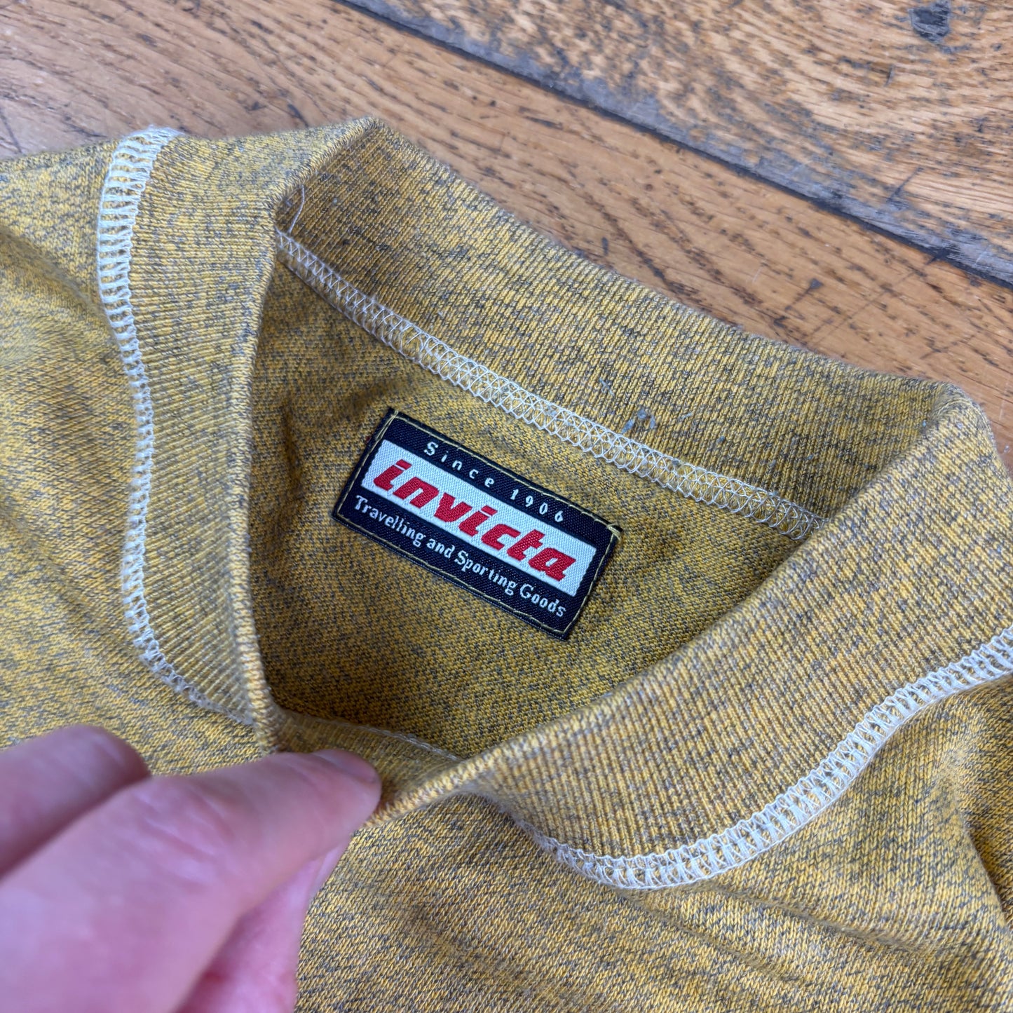 Vintage 90s Yellow Invicta Graphic T-Shirt - L