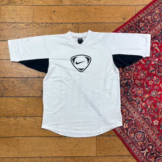 Vintage Nike Y2K White Graphic T-Shirt - S