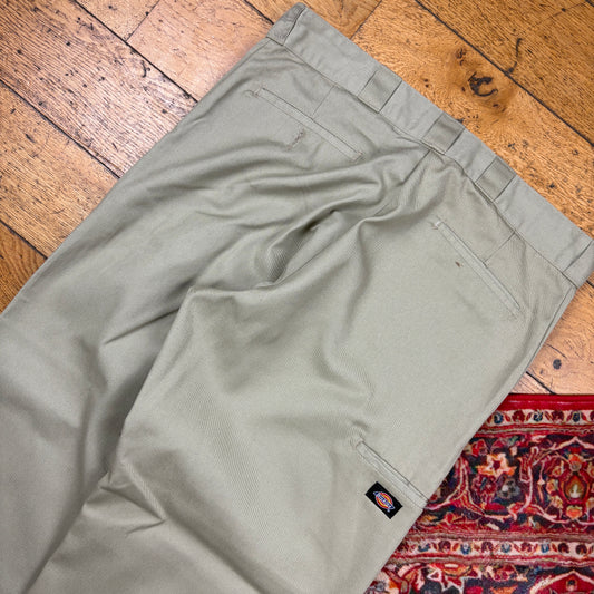 Vintage Dickies 874 Cream Baggy Skate Chino Trousers - 36