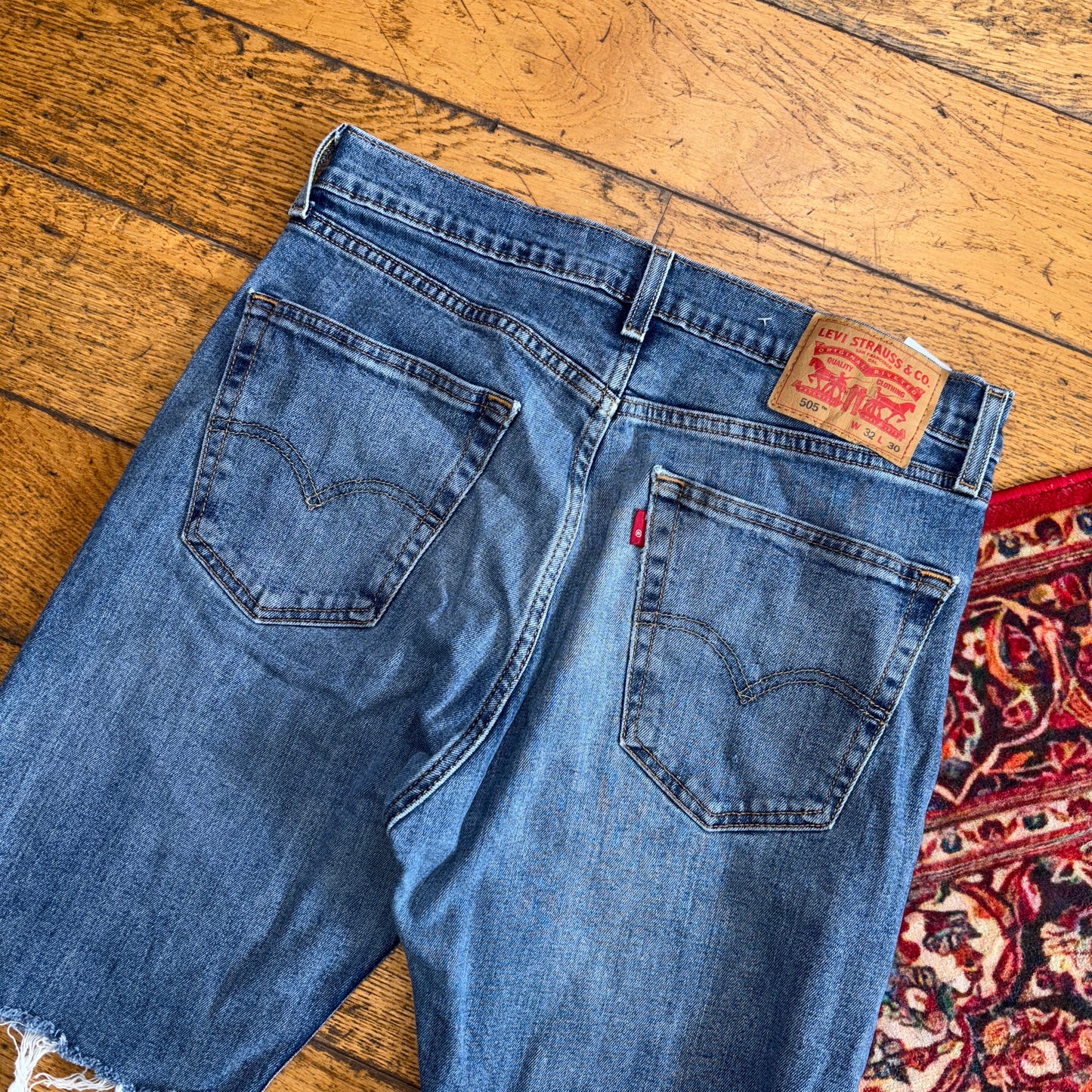 Vintage Levis 505 Blue Baggy Denim Shorts - 32