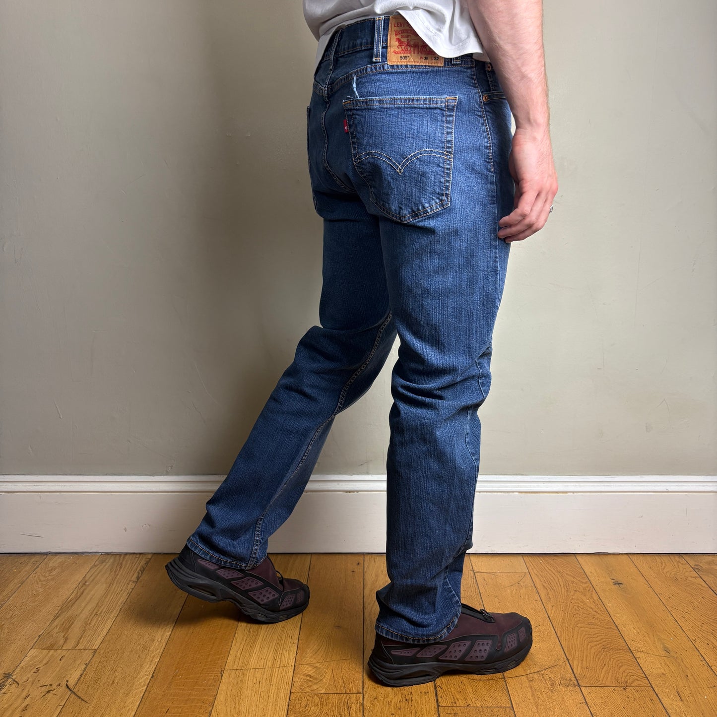 Vintage Levis 505 Straight Blue Denim Jeans - 38R