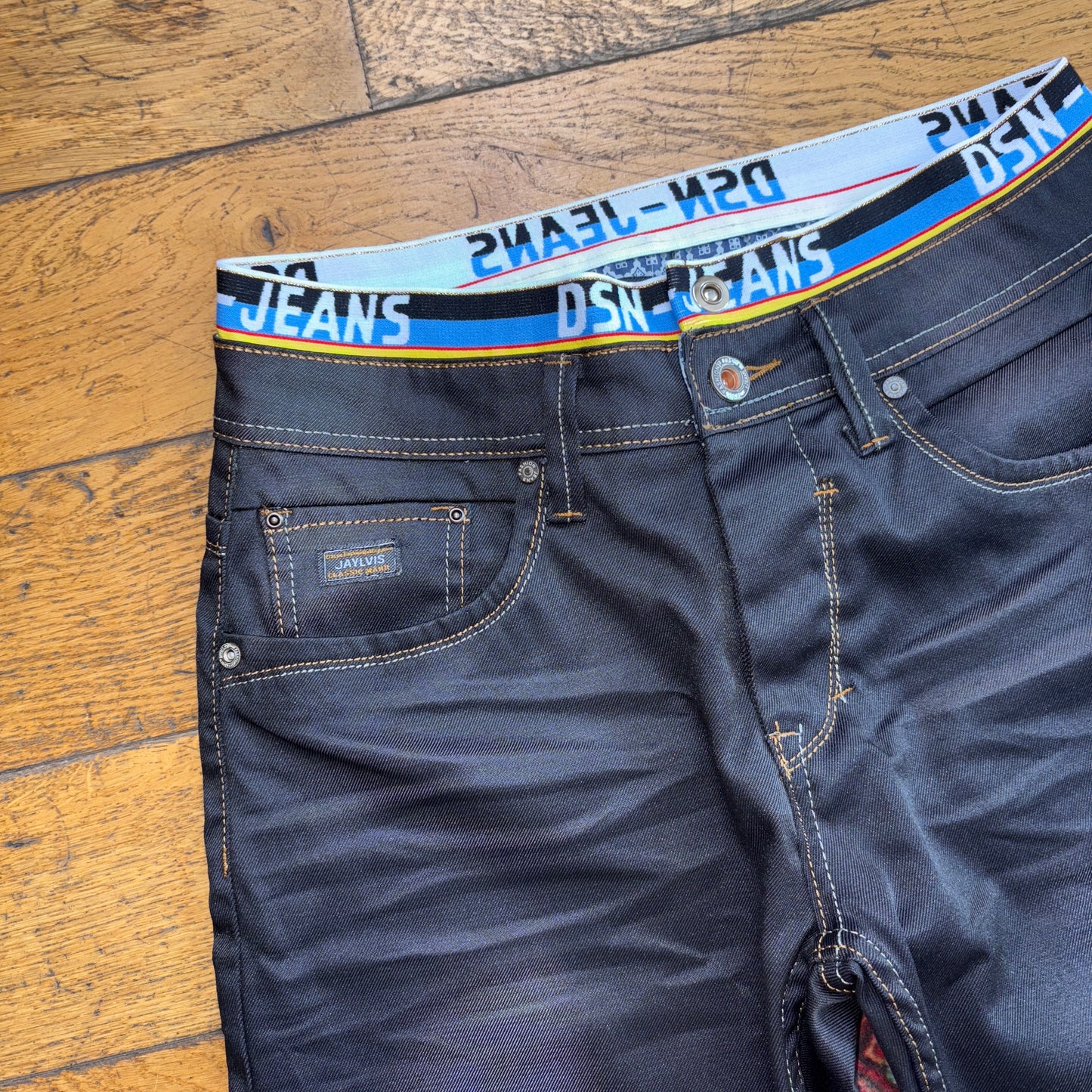Vintage Embroidered Hip Hop Black Shorts Jorts - 33