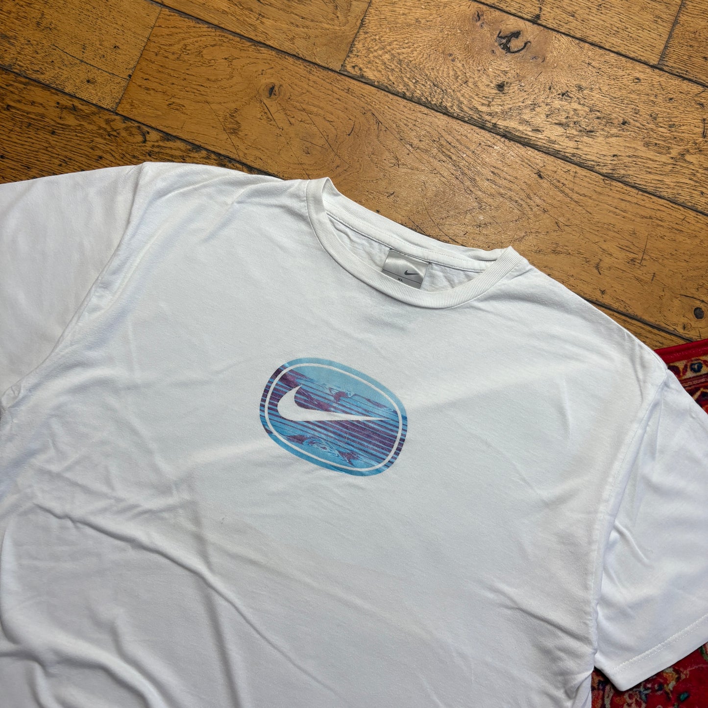 Vintage 00s Nike White Graphic T-Shirt - XL