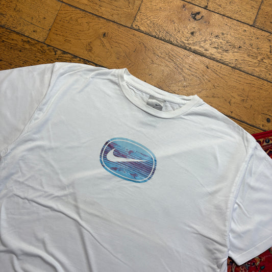 Vintage 00s Nike White Graphic T-Shirt - XL