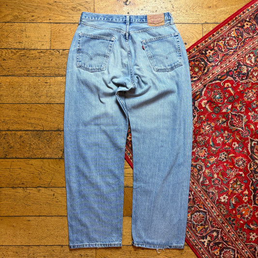 Vintage Levis Baggy Blue Denim Jeans - 34R