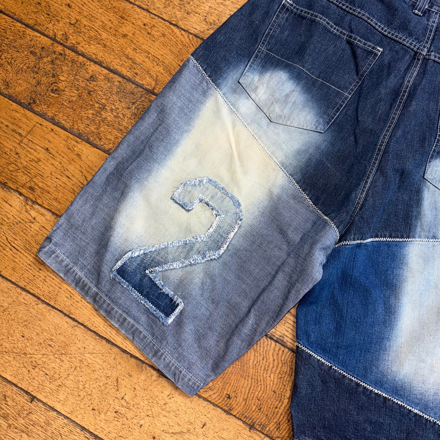 Vintage Enyce Blue Embroidered Y2K Hip Hop Baggy Jeans Shorts Jorts - 42