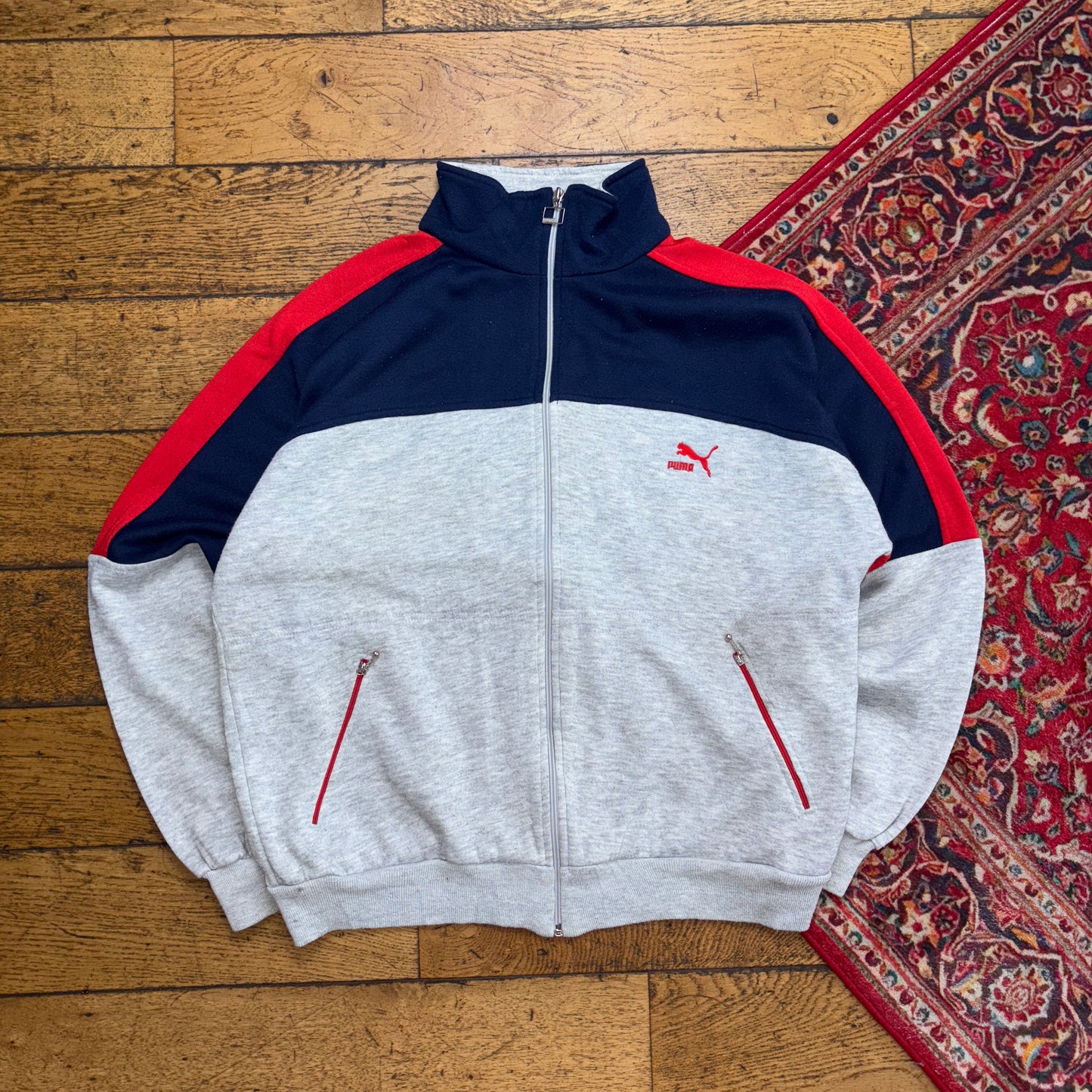 Vintage 90s Puma Grey Embroidered Sweatshirt - L