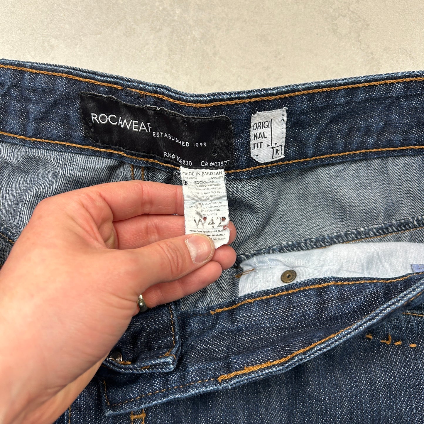 Vintage Rocawear Embroidered Hip Hop Baggy Blue Jeans - 42