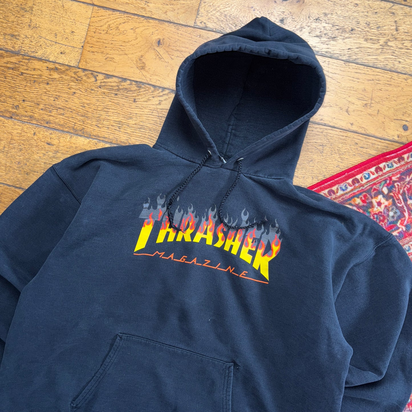 Vintage Thrasher Black Flames Skate Hoodie Sweatshirt - XL