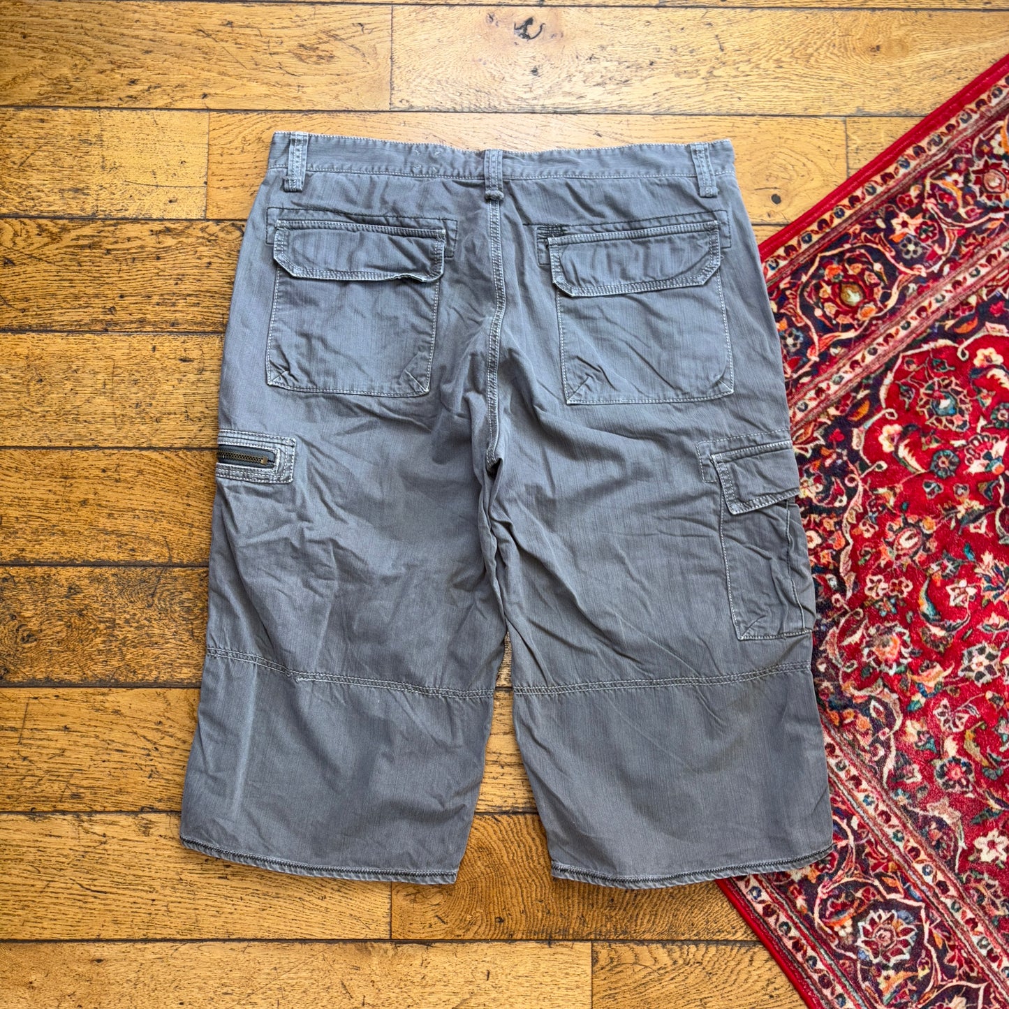 Vintage Guess Grey Cargo Hip Hop Baggy Shorts Jorts - 40