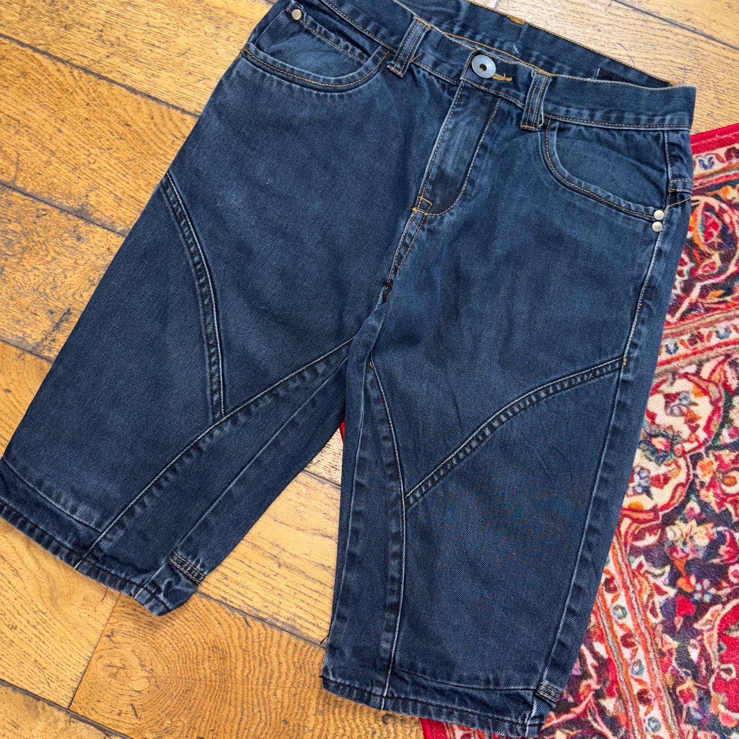Vintage Blue Embroidered Denim Shorts - 28