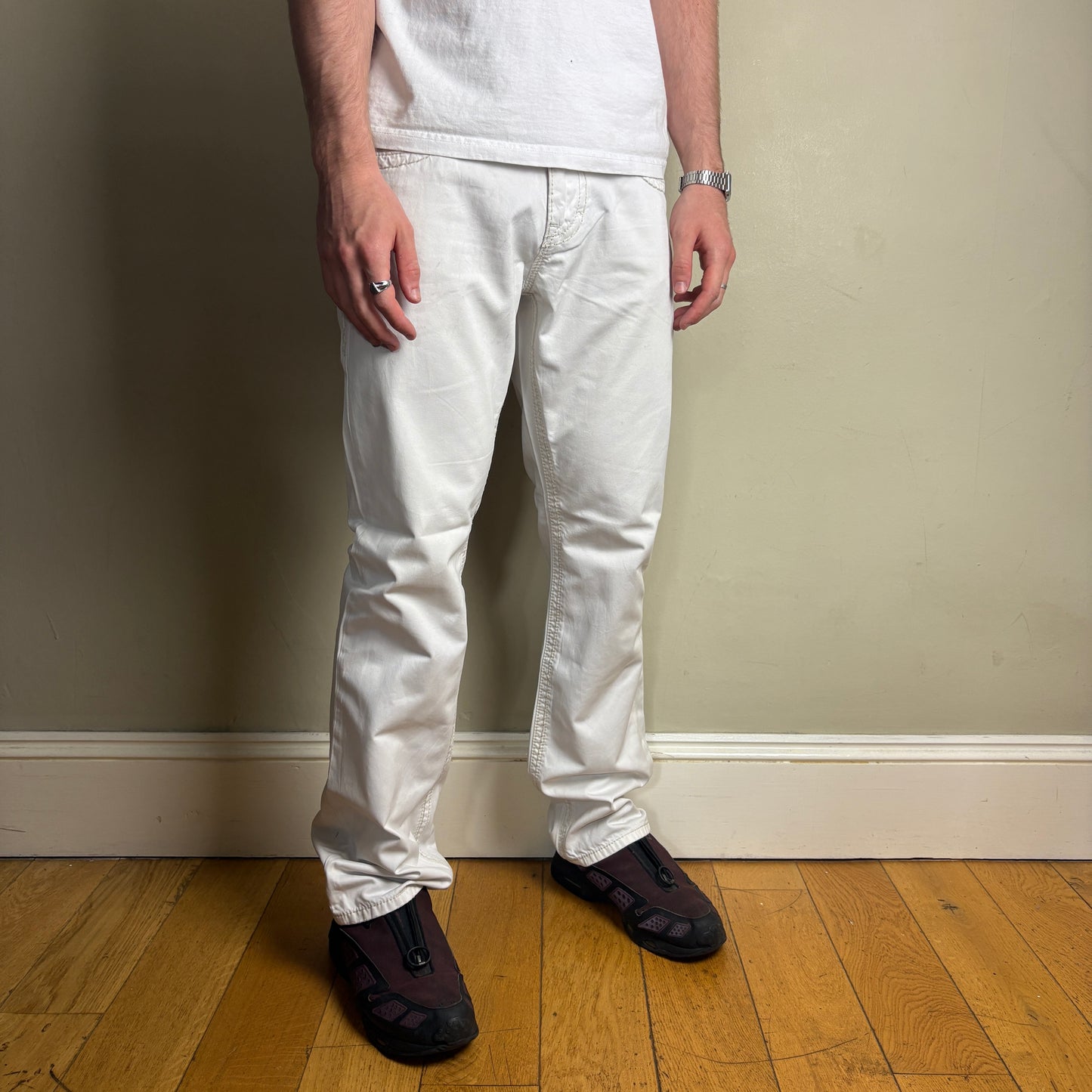 Vintage Rock Revival White Embroidered Y2K Hip Hop Baggy Jeans - 36L