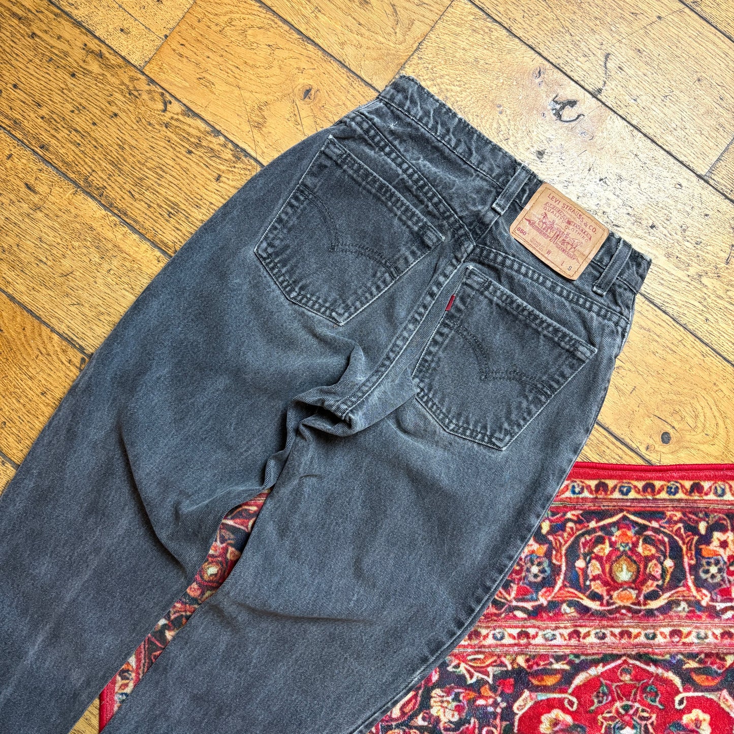 Vintage Levis 550 Womens Baggy Tapered Grey Washed Black Denim Jeans - Size 4