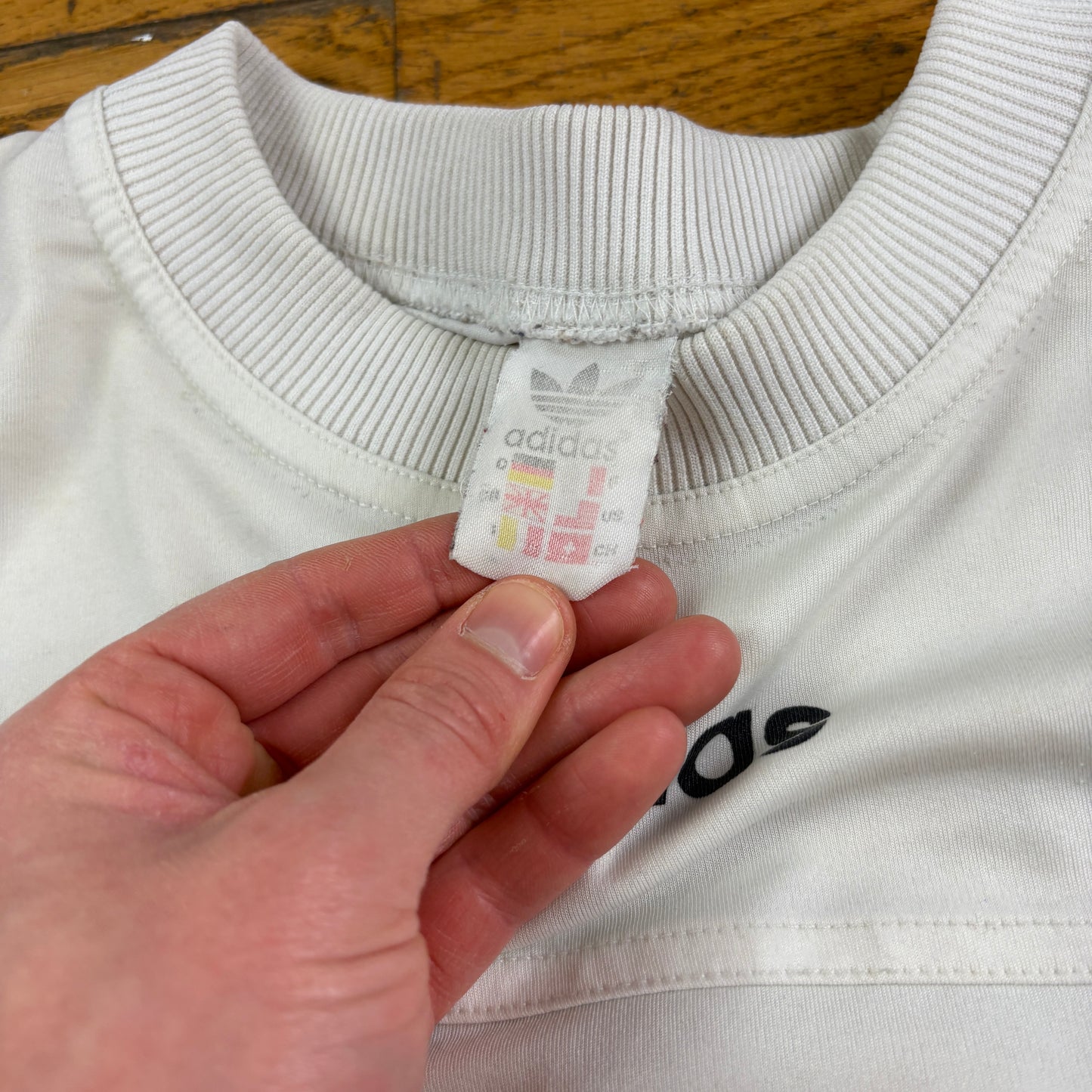 Vintage Adidas White Graphic T-Shirt - M