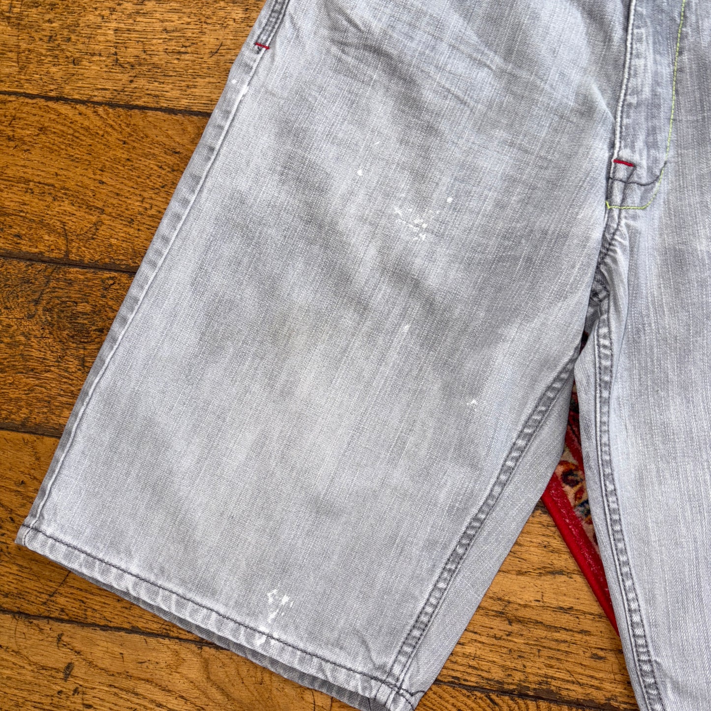 Vintage Grey Cross Embroidered Y2K Hip Hop Baggy Jeans Shorts Jorts - 36